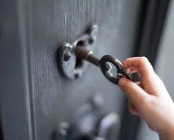 City Locksmith Store Kenmore, WA 425-492-9195 City Locksmith Store Kenmore, WA 425-492-9195 - 14-Unlock-Door
